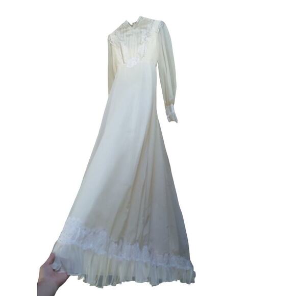 Vintage 1970s NWT ILGWU Ivory Wedding Dress Empire Waist Train Lace Fit As 4 - Picture 7 of 16